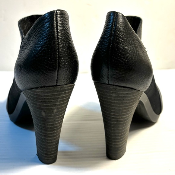 Tsubo Tayla Black Leather Booties 9 - Picture 6 of 12